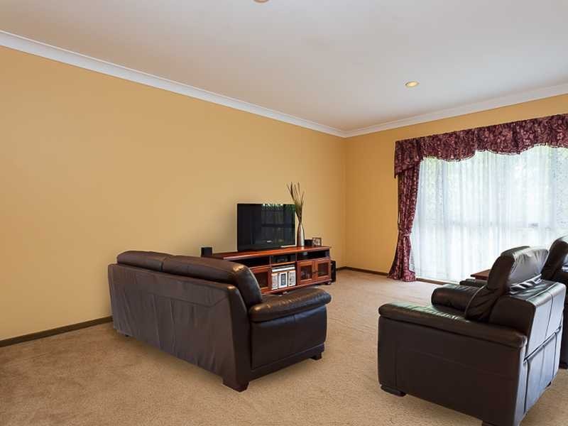 348 Chatswood Road, Shailer Park QLD 4128