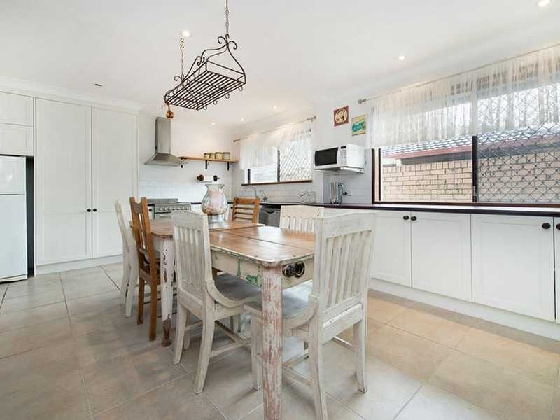 12 Onak Crescent, Springwood QLD 4127