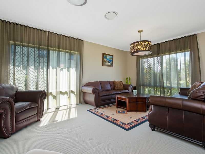 18 Dennis Vale Drive, Daisy Hill QLD 4127