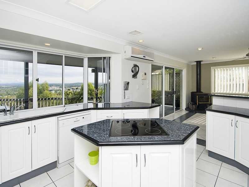 277 Springwood Road, Springwood QLD 4127