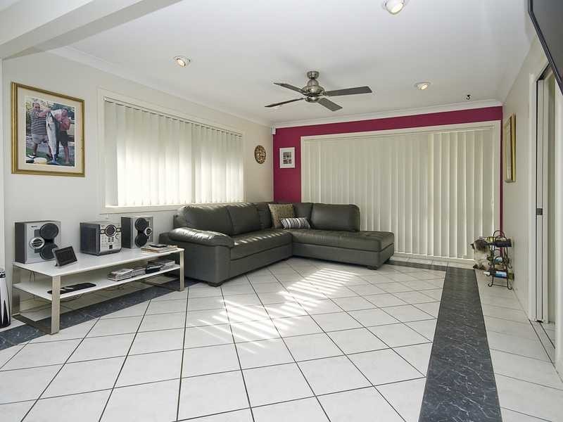 277 Springwood Road, Springwood QLD 4127