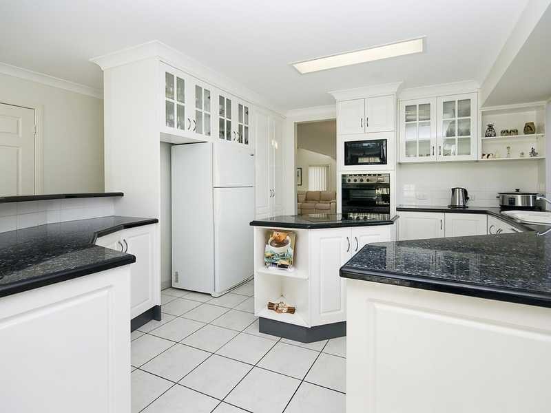 277 Springwood Road, Springwood QLD 4127