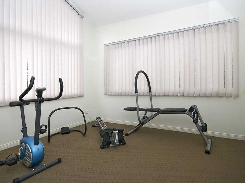 277 Springwood Road, Springwood QLD 4127