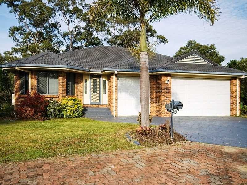 44 Bayview Drive, Tanah Merah QLD 4128