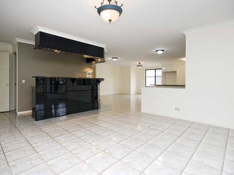 44 Bayview Drive, Tanah Merah QLD 4128