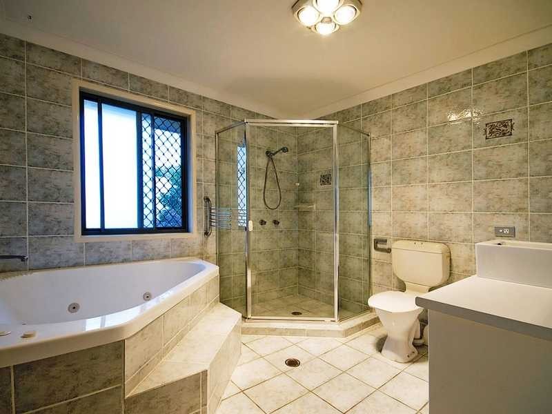 44 Bayview Drive, Tanah Merah QLD 4128