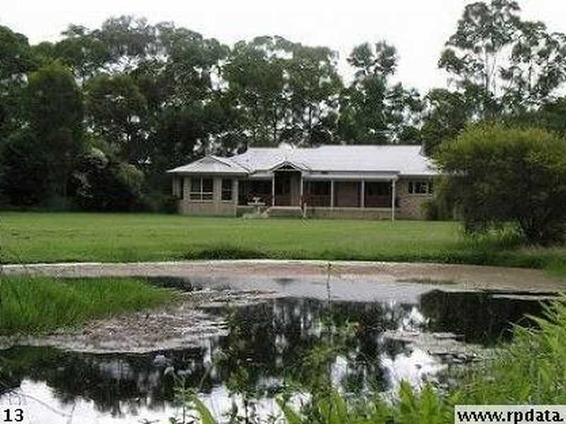 37-39 Sunbury Street, Buccan QLD 4207