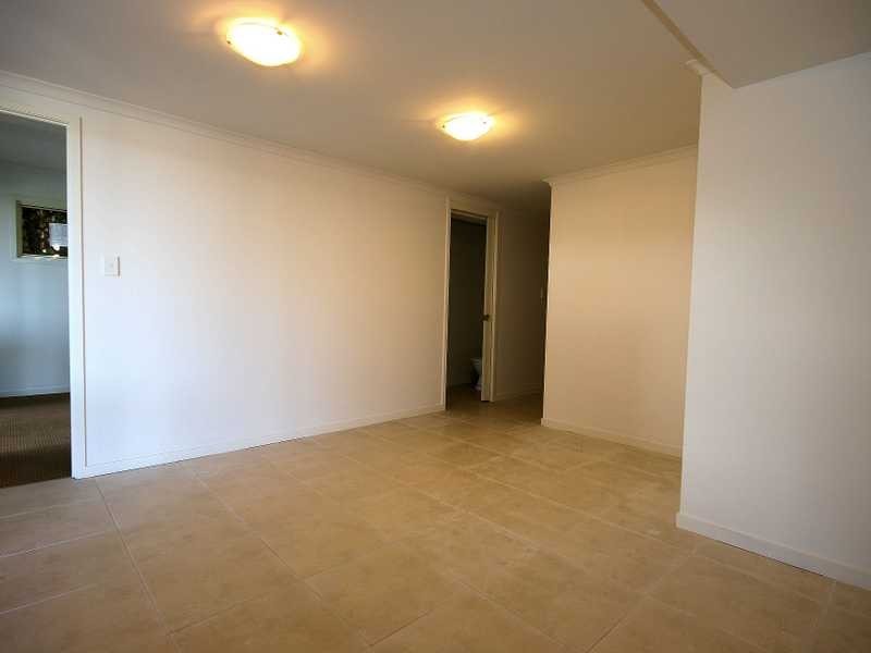 411 Chatswood Road, Shailer Park QLD 4128