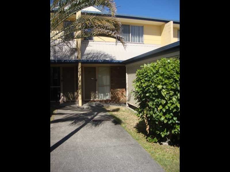 32/8 Briggs Road, Springwood QLD 4127