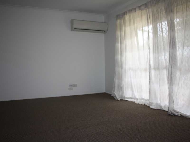 15 Holyoake Drive, Daisy Hill QLD 4127