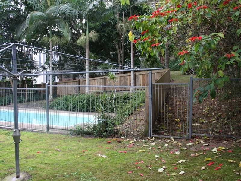 15 Holyoake Drive, Daisy Hill QLD 4127