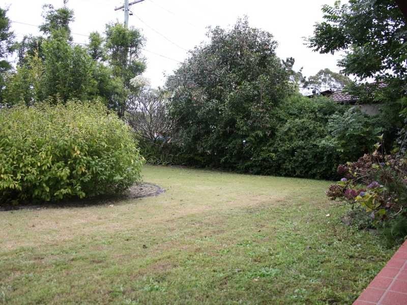 15 Holyoake Drive, Daisy Hill QLD 4127