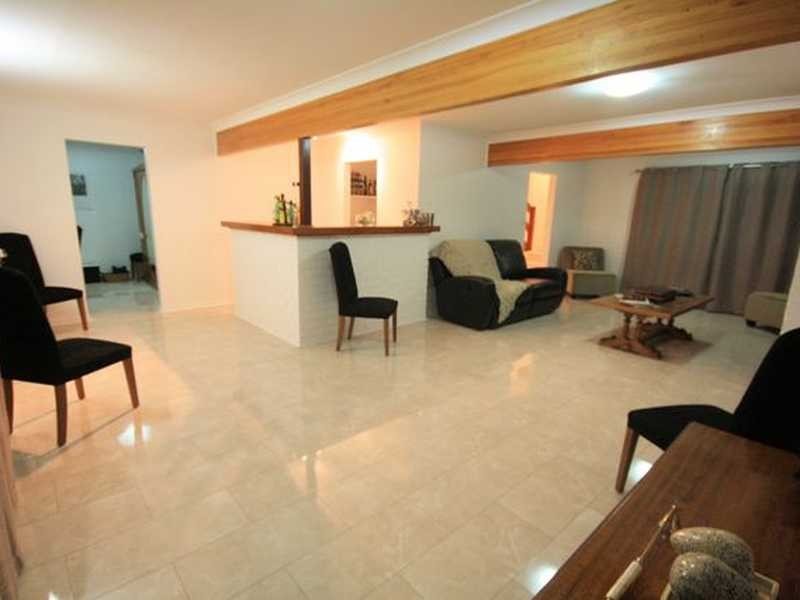 61 Barbaralla Drive, Springwood QLD 4127