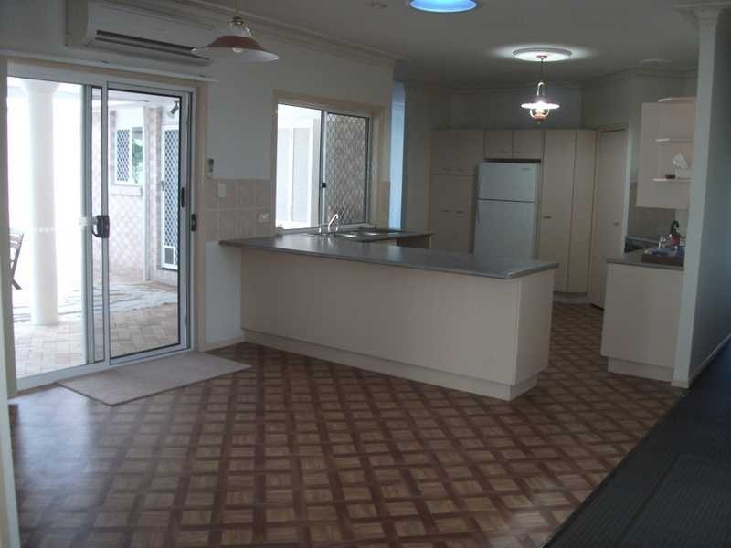 176 Parkview Cres, Cornubia QLD 4130