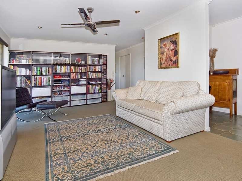 10 Andromeda Ave., Tanah Merah QLD 4128