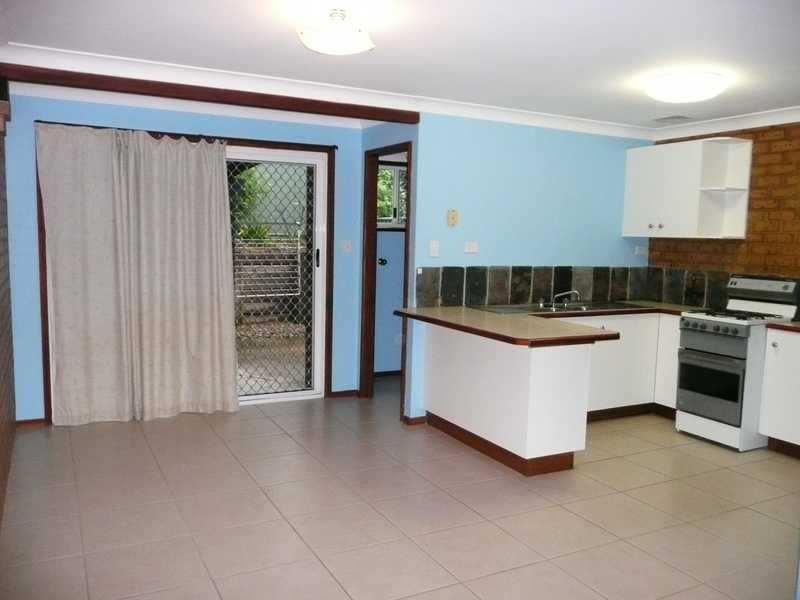 27/18 Magellan RD, Springwood QLD 4127