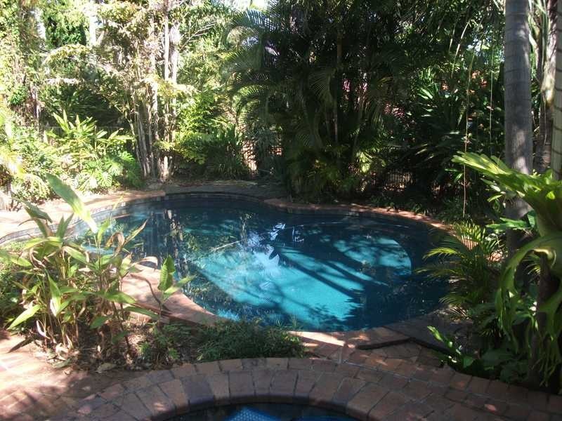 8 Highview  St, Daisy Hill QLD 4127