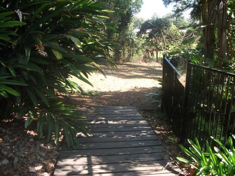 8 Highview  St, Daisy Hill QLD 4127