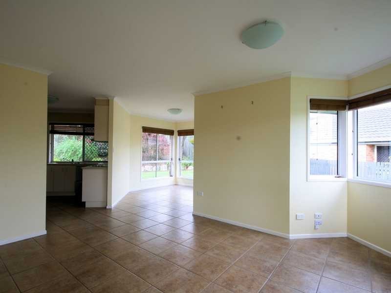 9 Ambat Court, Tanah Merah QLD 4128