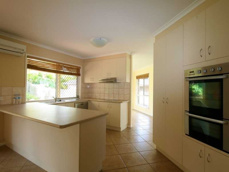 9 Ambat Court, Tanah Merah QLD 4128