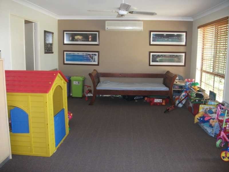 3 Narcamus Street, Shailer Park QLD 4128