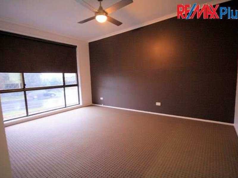 32 Brentwood Drive, Daisy Hill QLD 4127