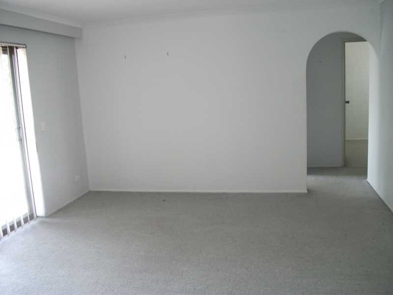 28 167 John Paul Drive, Springwood QLD 4127