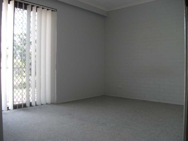 28 167 John Paul Drive, Springwood QLD 4127