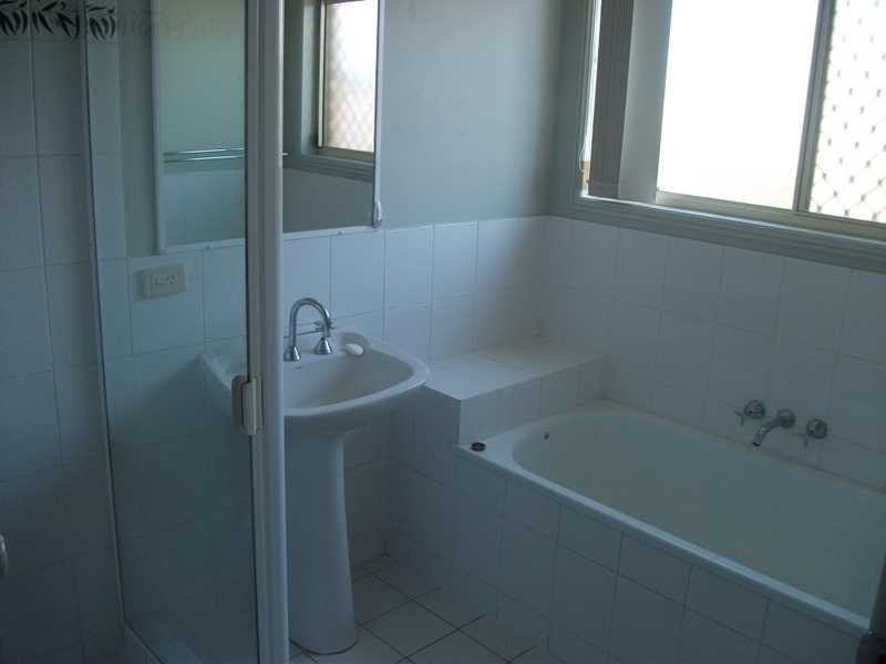 7 Meiland Place, Meadowbrook QLD 4131