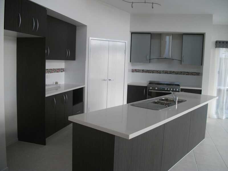 5 Dennis Vale Dve, Daisy Hill QLD 4127