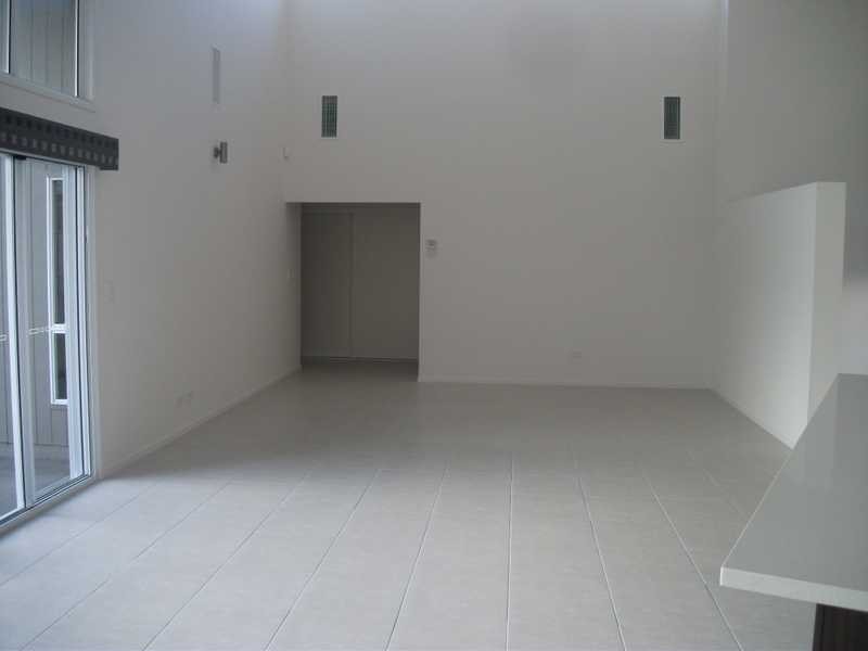 5 Dennis Vale Dve, Daisy Hill QLD 4127