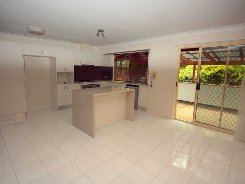 158 Koolan Cresc., Shailer Park QLD 4128