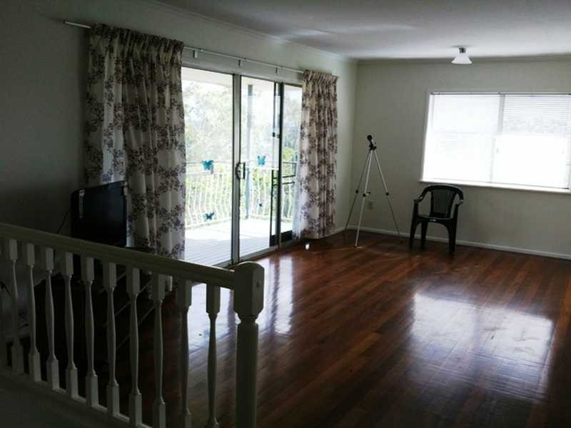 8 Cynthia Crescent, Springwood QLD 4127