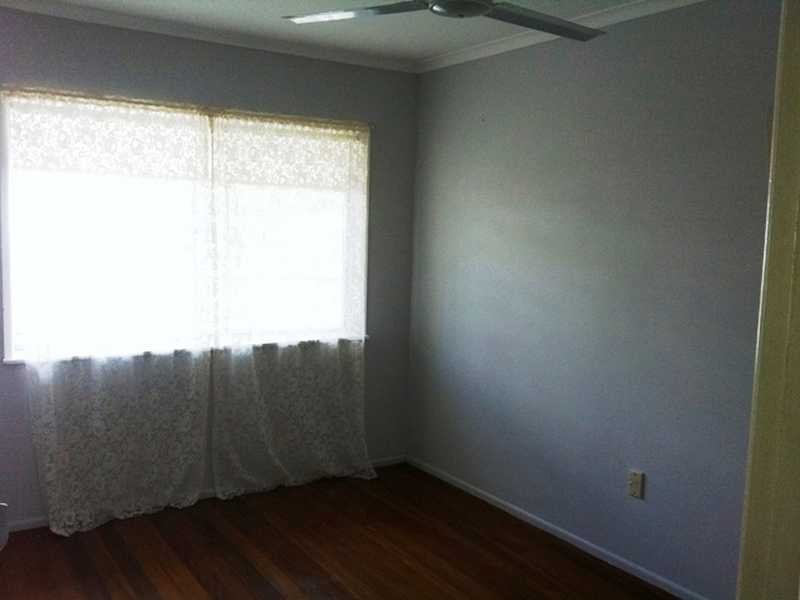 8 Cynthia Crescent, Springwood QLD 4127