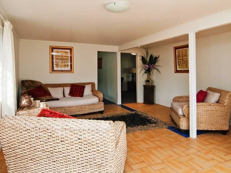 12 Azalea Ave, Daisy Hill QLD 4127