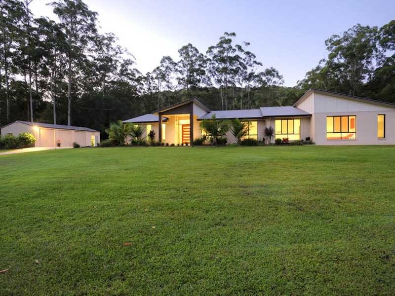 25 Dunkeld Court, Forest Glen QLD 4556