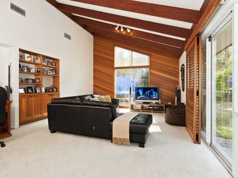 102 Karawatha Drive, Mountain Creek QLD 4557