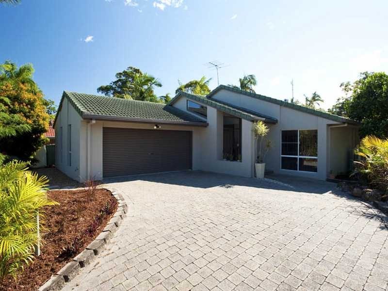 102 Karawatha Drive, Mountain Creek QLD 4557