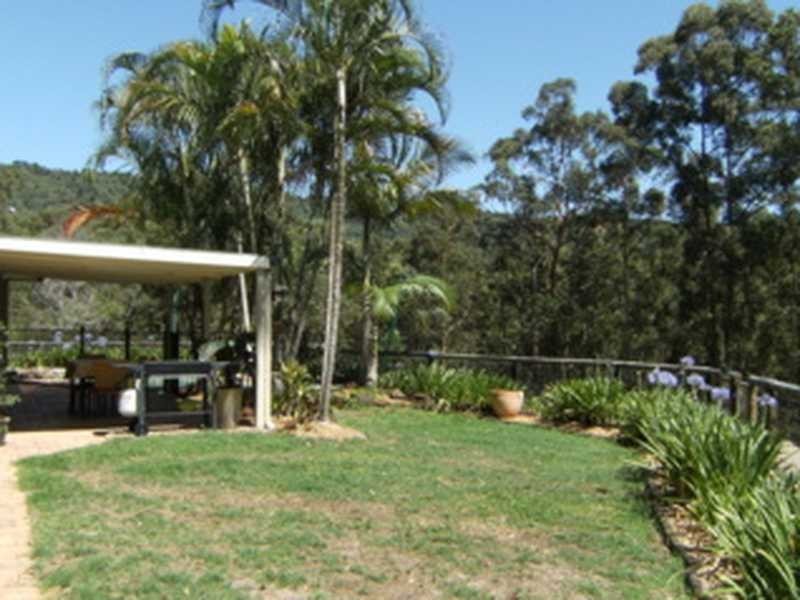 566 Upper Landershute Road, Palmwoods QLD 4555