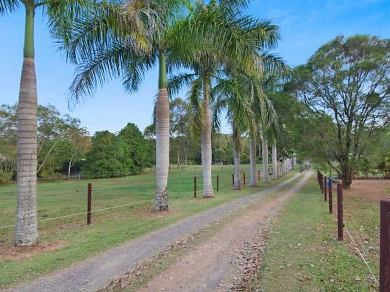 30 Bamboo Road, Palmwoods QLD 4555