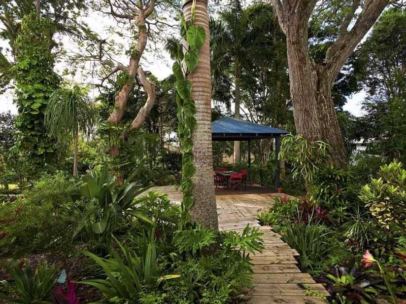 64 Lindsay Road, Buderim QLD 4556