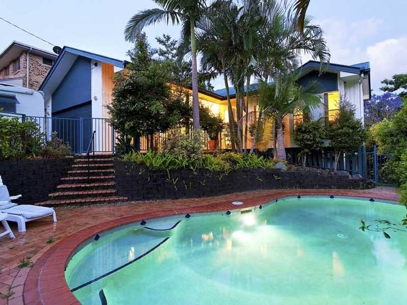 25 Barnes Drive, Buderim QLD 4556