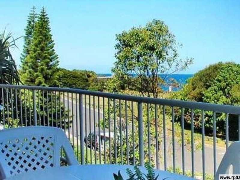 Unit 3/1 Andrew Street, Point Arkwright QLD 4573