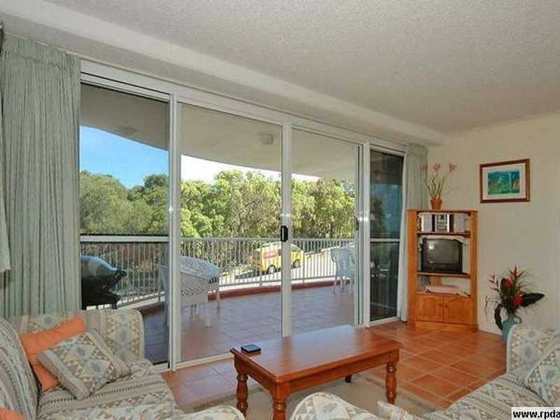 Unit 3/1 Andrew Street, Point Arkwright QLD 4573
