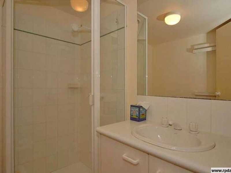 Unit 3/1 Andrew Street, Point Arkwright QLD 4573