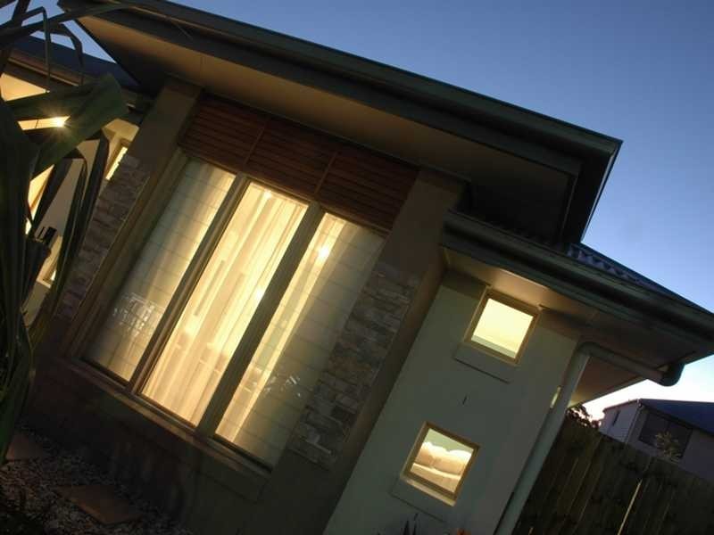 6 Creekside Drive, Sippy Downs QLD 4556