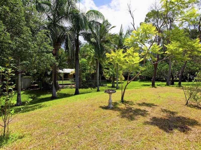 30 Hamilton Close, Mooloolah Valley QLD 4553