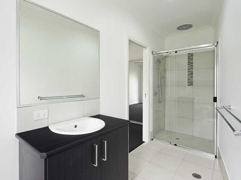 Unit 2/2 Tarshaw Street, Bli Bli QLD 4560