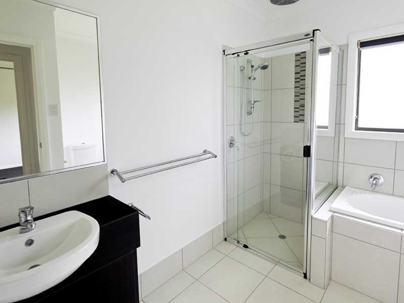 Unit 2/2 Tarshaw Street, Bli Bli QLD 4560