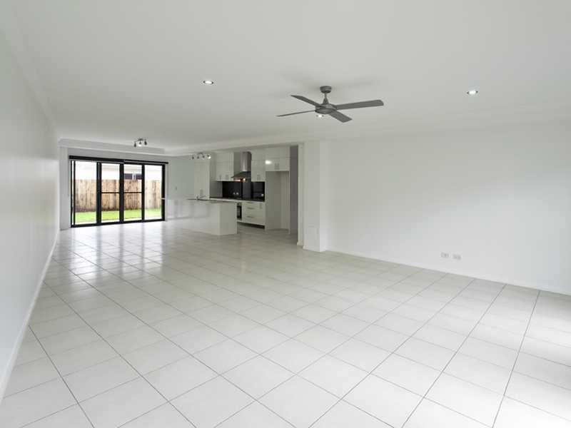 Unit 1/2 Tarshaw Street, Bli Bli QLD 4560